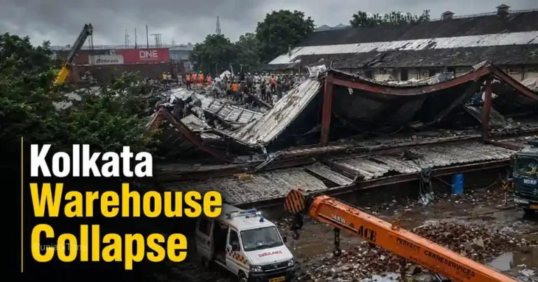 Kolkata Warehouse Collapse ਨੂੰ ਦਰਸਾਉਂਦੀ ਬਚਾਅ ਕਾਰਜ ਦੀ ਤਸਵੀਰ।