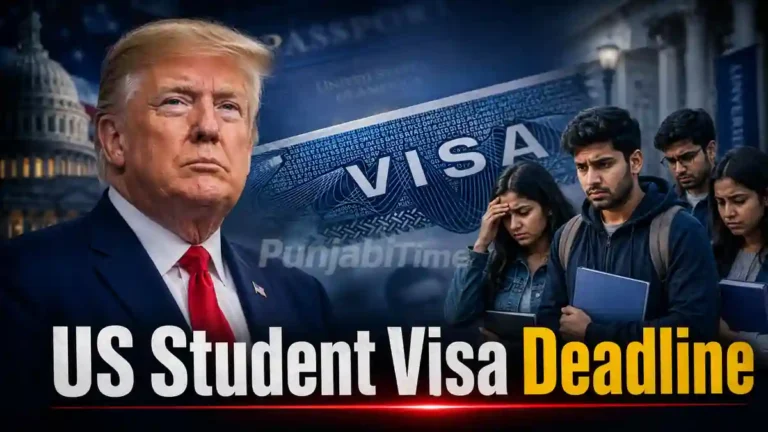 US Student Visa Deadline 15 ਸਤੰਬਰ ਨੇੜੇ ਆਉਣ ਮਗਰੋਂ ਹਵਾਈ ਅੱਡੇ ਉੱਤੇ ਭਾਰਤੀ ਵਿਦਿਆਰਥੀ ਪਾਸਪੋਰਟ ਤੇ ਦਸਤਾਵੇਜ਼ ਸੰਭਾਲਦੇ ਹੋਏ।